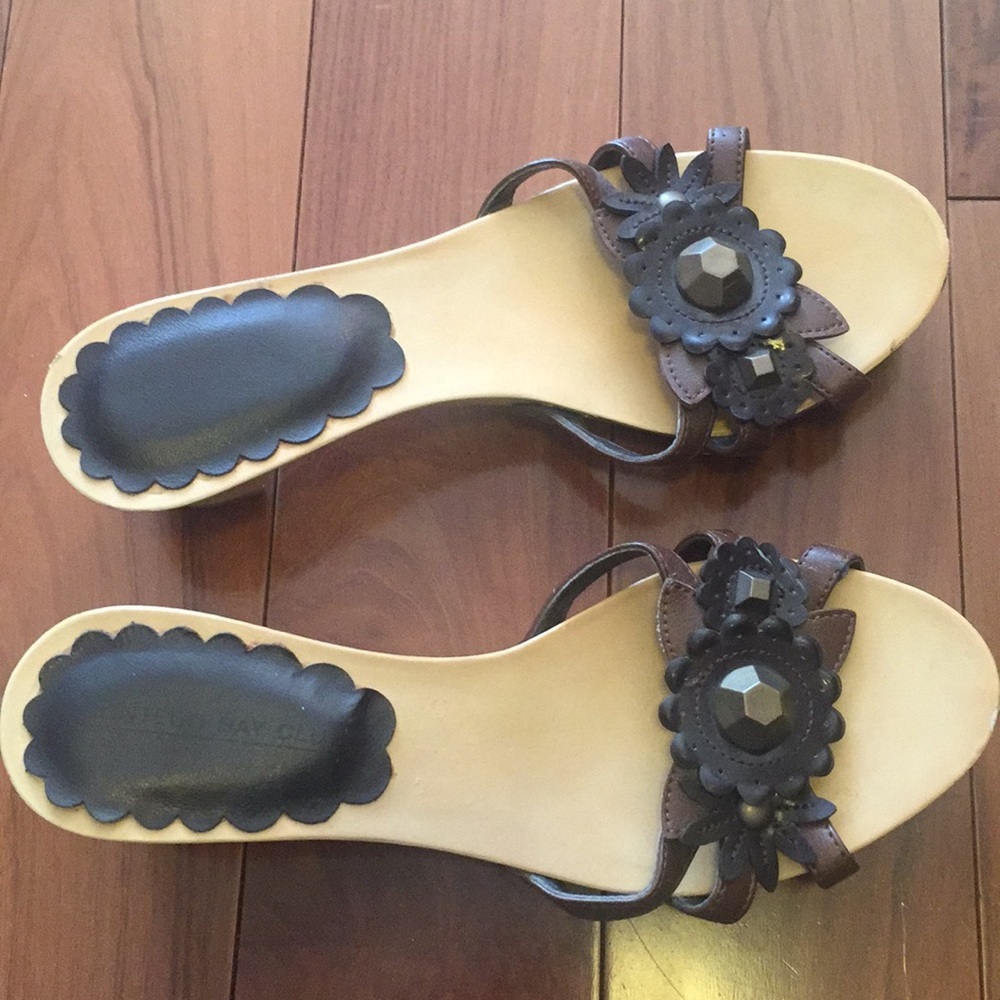 Nice comfortable Montego Bay Club sandals in 5.5